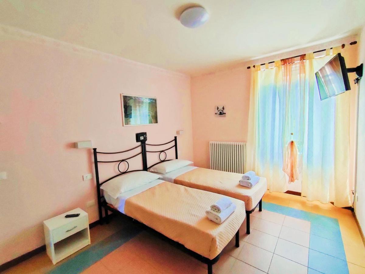 Hotel Palazzo Del Doma - Lake Vagli Vagli di Sotto Eksteriør billede