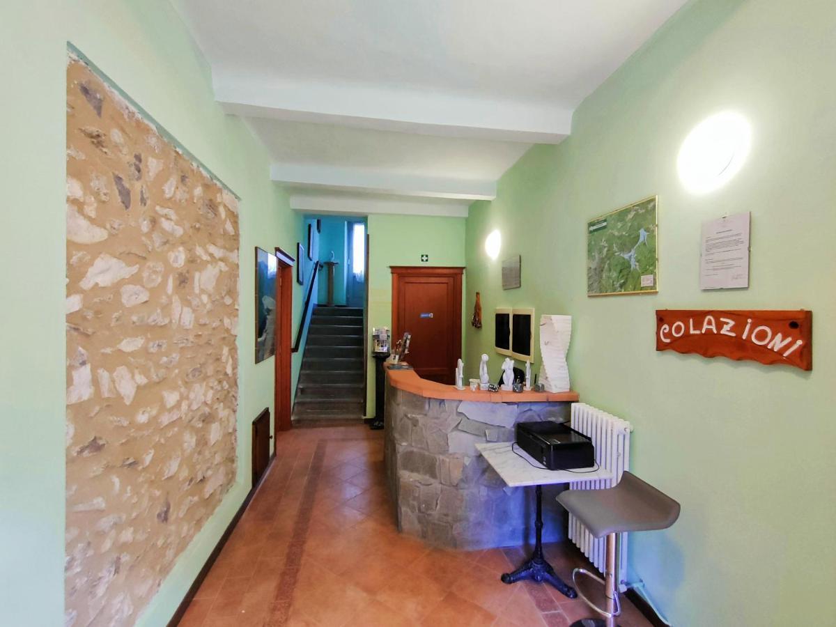Hotel Palazzo Del Doma - Lake Vagli Vagli di Sotto Eksteriør billede