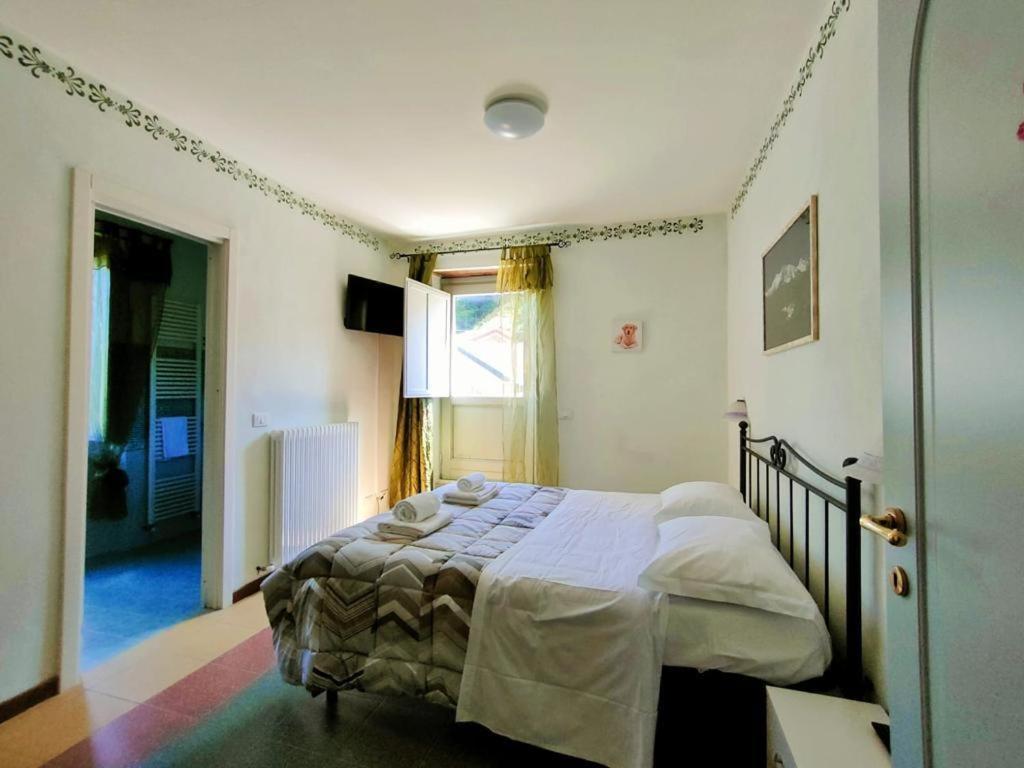 Hotel Palazzo Del Doma - Lake Vagli Vagli di Sotto Eksteriør billede