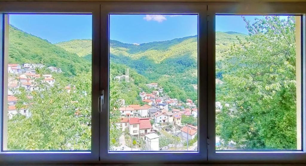 Hotel Palazzo Del Doma - Lake Vagli Vagli di Sotto Eksteriør billede